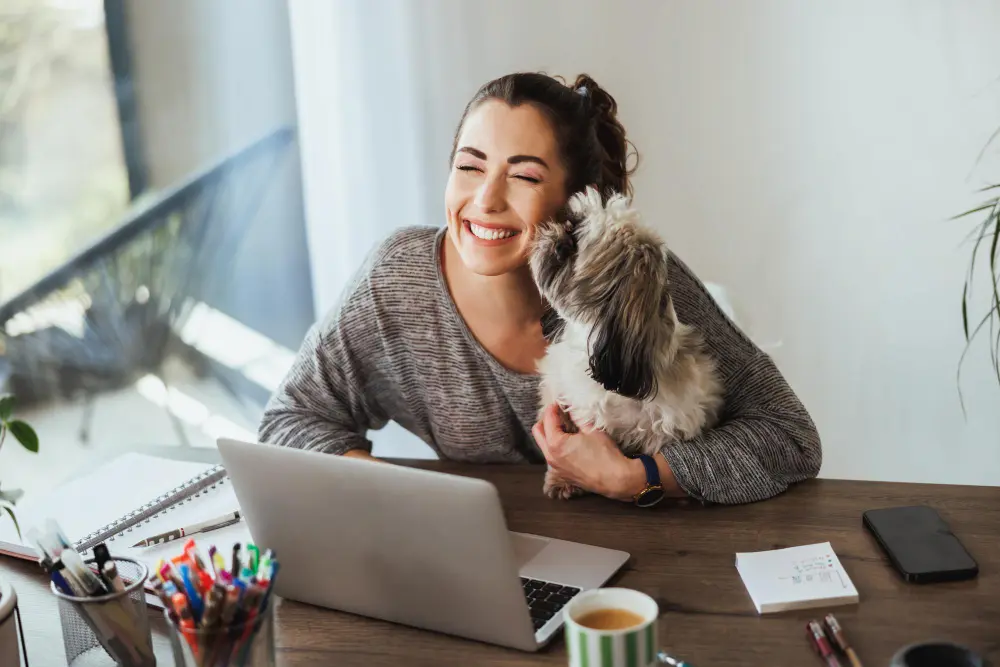 trabajar en casa con tu mascota